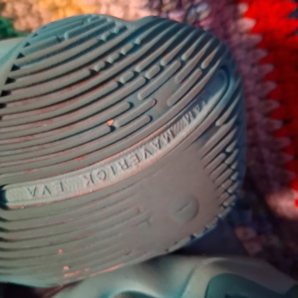 Nike Kids Sneakers - Teal and Red - Picture 10 of 10
